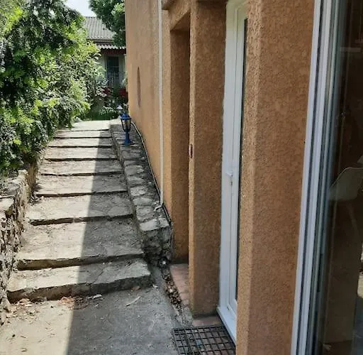 Loft Avec Jardin En Et Parking Montpellier